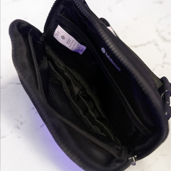 Lulu-Lemon Black Accessory Pouch - Picture 3 of 3